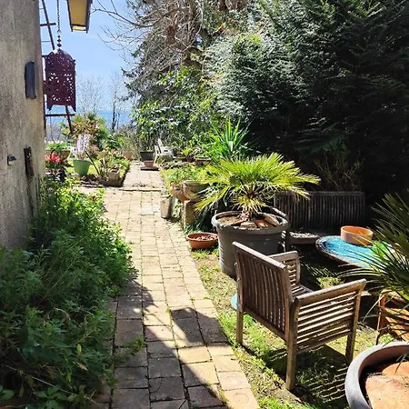 Bed & Breakfast Le Chat Botte Et Table D'hote Sur Reservation Arthez-de-Bearn